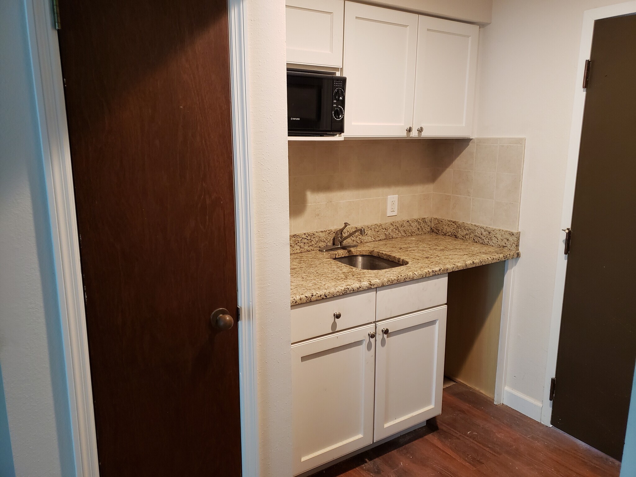 Building Photo - 50 Sun Air Blvd E