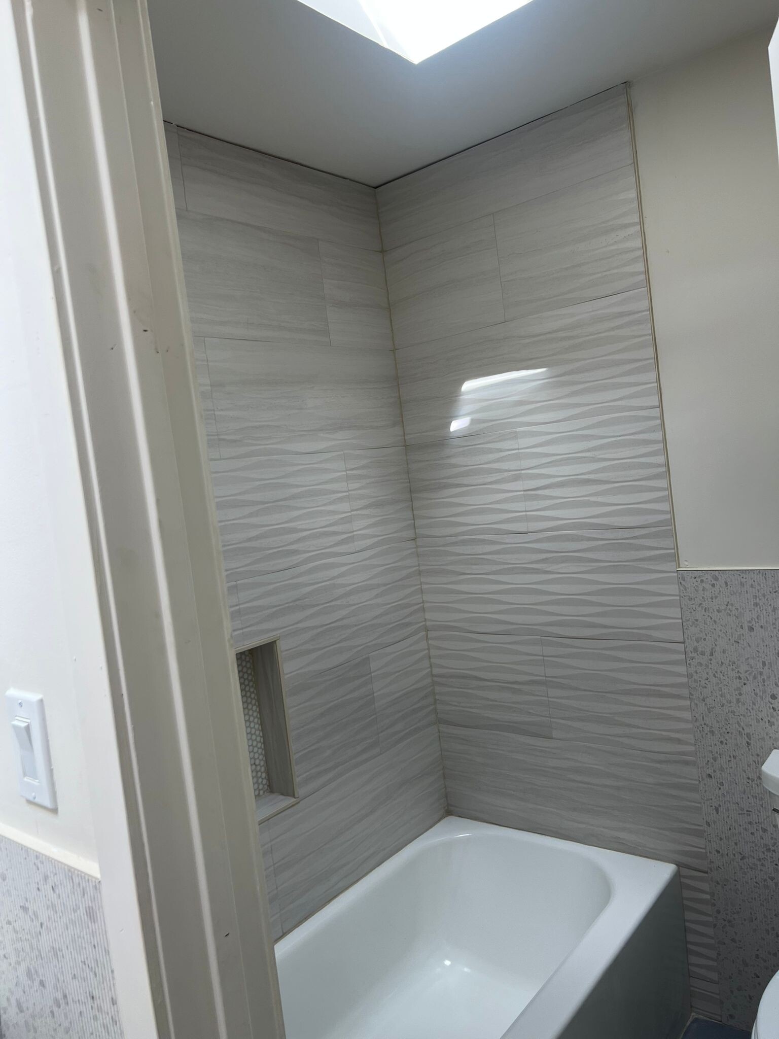 Building Photo - 6 Mount Hood Ct