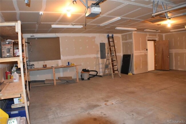 Building Photo - 14540 Rosholt Loop