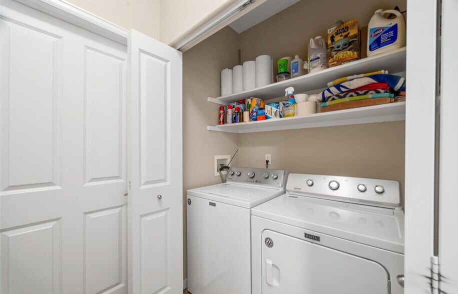 Building Photo - 4084 S Crystal Cir
