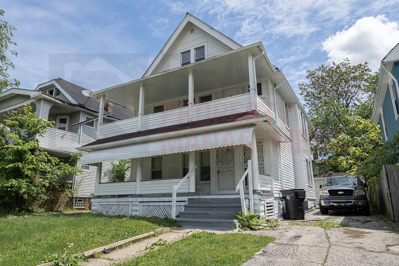 Building Photo - 3353 E 132nd St