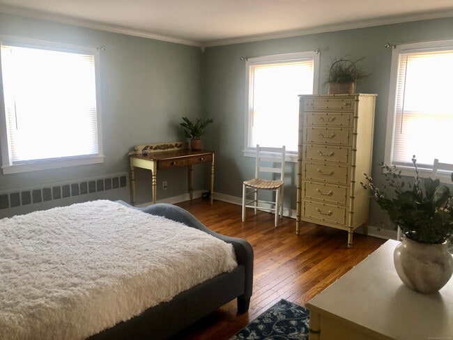 Building Photo - 57 Vine St