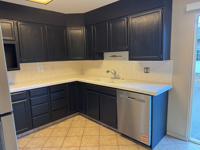 Building Photo - 3br/2ba house with finished basement, two car garage/shop and fully fenced yard