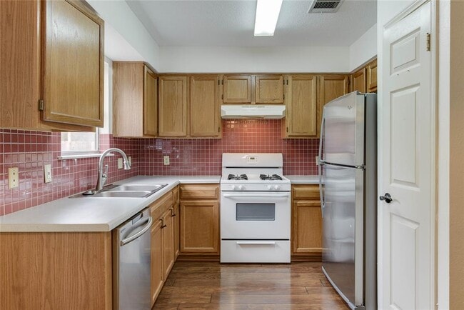 Building Photo - 13210 Marrero Dr