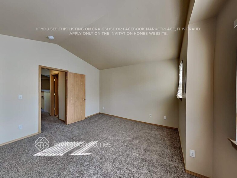 Building Photo - 10912 181st Ave Pl E