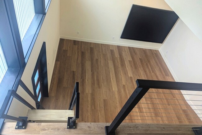 Building Photo - East Sacramento -  New Construction Studio