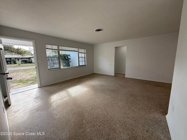 Building Photo - 1412 Overlook Terrace