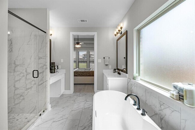 Building Photo - 27111 Velencia Mist Ct
