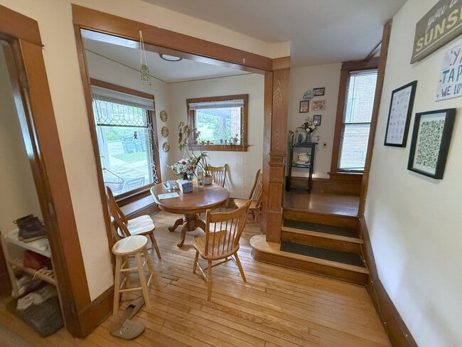 Building Photo - 147 Lathrop St