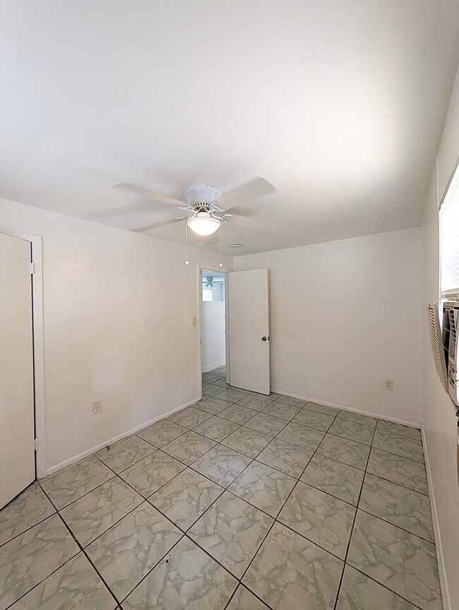Building Photo - 3135 Blount St