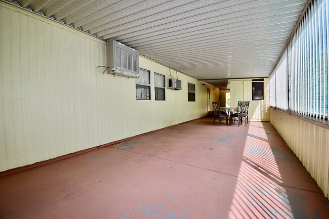 Building Photo - Prime Mesa location, 3 bed 2 bath home.