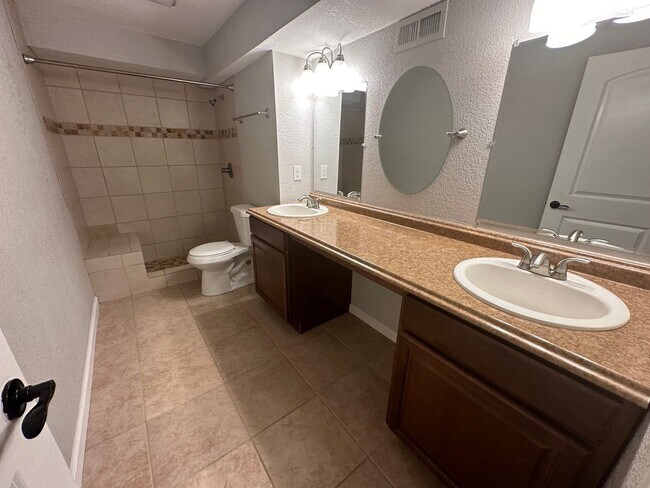 Building Photo - 4523 Brylie Way