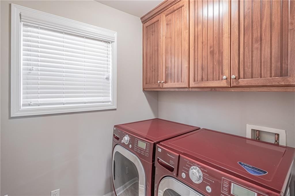 Building Photo - 5660 Crest Hill Dr NE