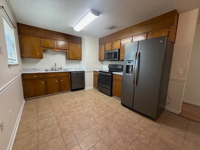 Building Photo - 280 Whitetail Cir