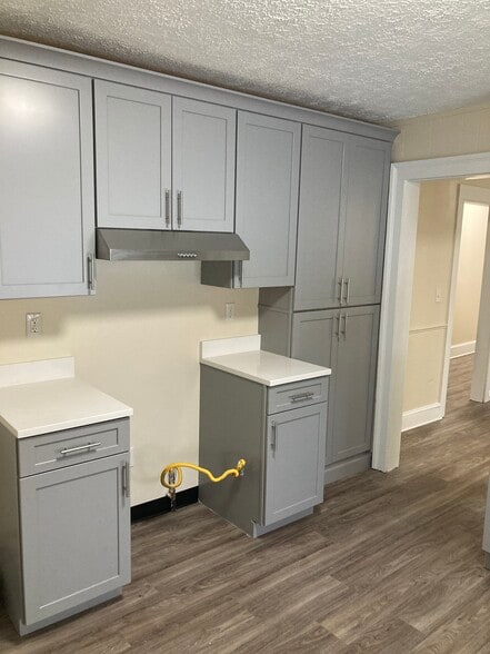 Building Photo - 83 Connecticut Blvd