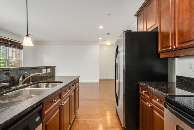 Building Photo - 3100 West End Cir