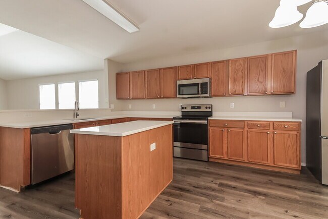 Building Photo - 1410 Post Oak Trail