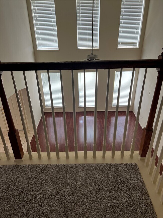 Building Photo - 13815 Fort Nelson Dr