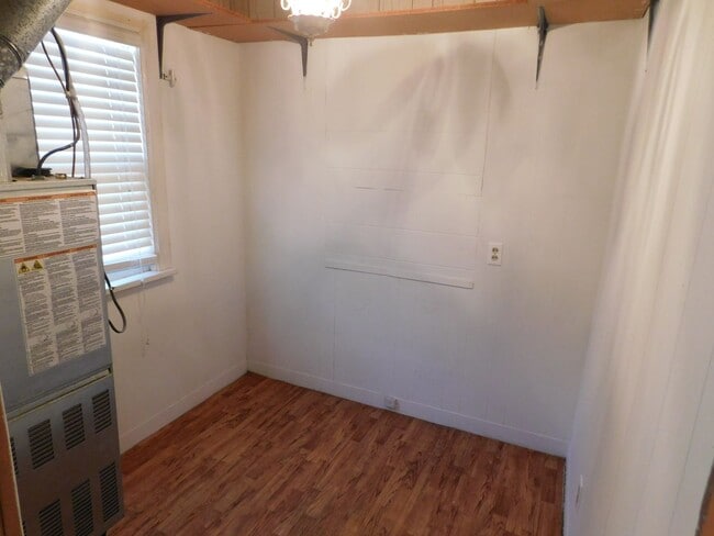 Building Photo - 2 Bedroom Home in El Dorado