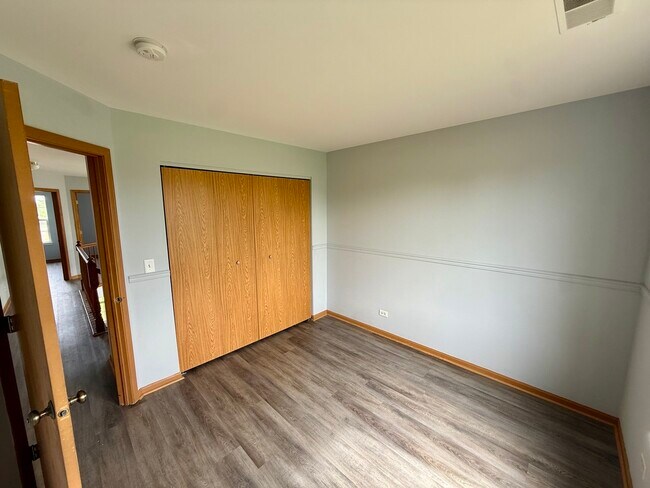 Building Photo - 2208 Rebecca Cir