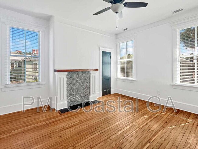 Building Photo - 2115 Lincoln St
