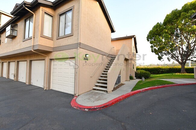 Building Photo - La Mesa | Rancho San Diego | End unit Cond...