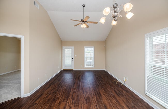 Building Photo - 131 Grove Landing Ct