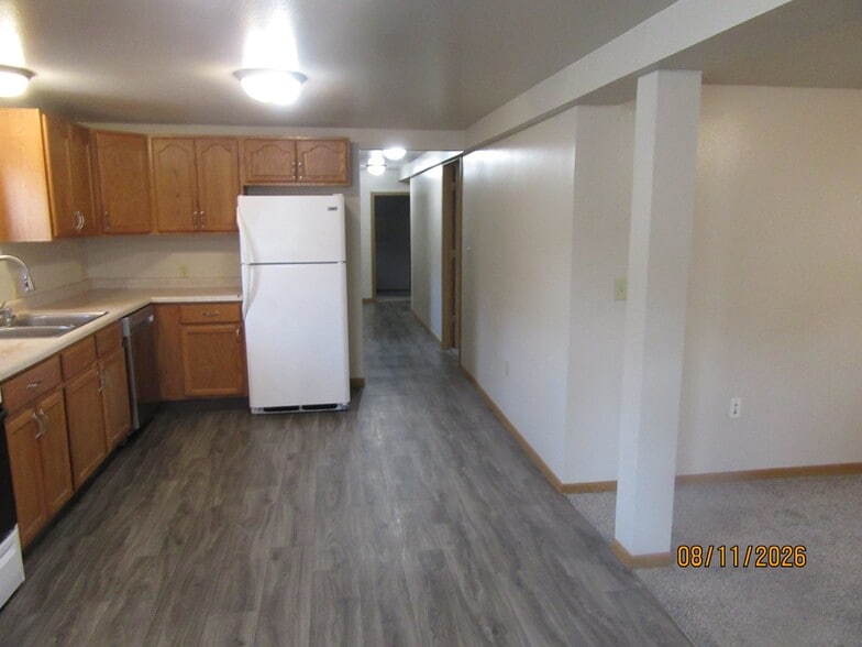 Building Photo - 435 N Park St