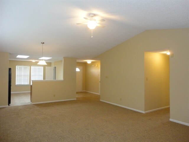 Building Photo - 12764 Howe Rd