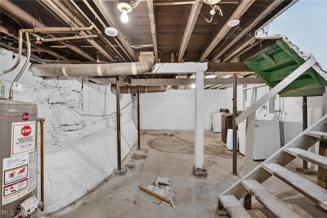 Building Photo - 517 Brown St