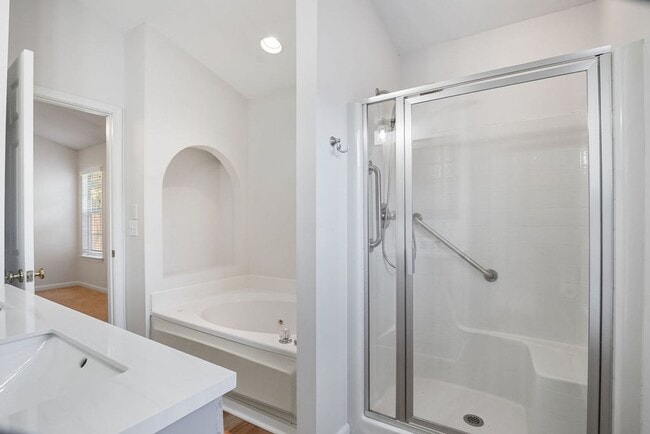 Building Photo - 125 Brook Highland Cove