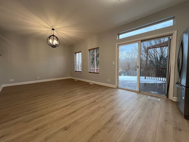 Building Photo - 22306 W Niagara Ct