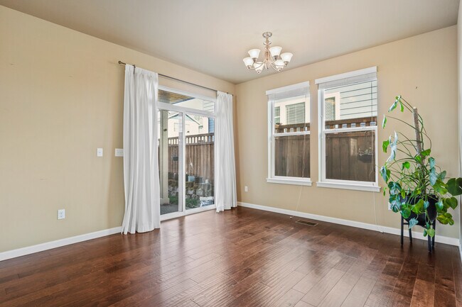 Building Photo - 18705 139th St E