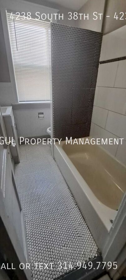 Building Photo - 4238 S 38th St