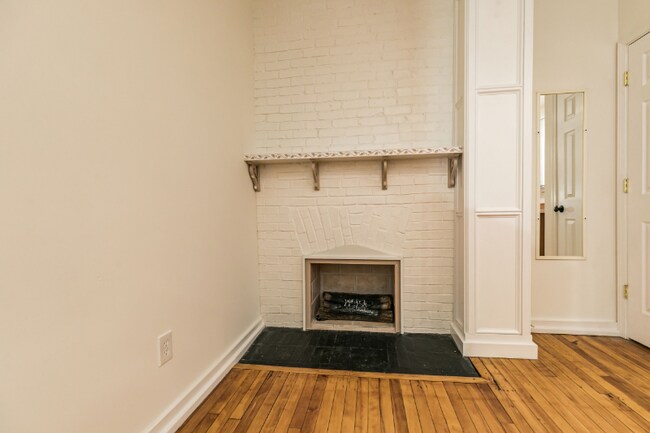 Building Photo - 1207 Madison St