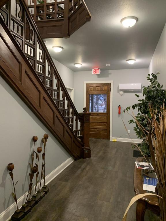 Building Photo - 1623 N Jefferson Ave