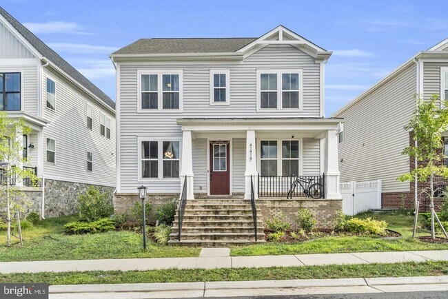 Building Photo - 41919 Spring Air Dr