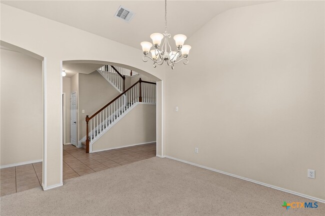 Building Photo - 5405 English Oak Dr