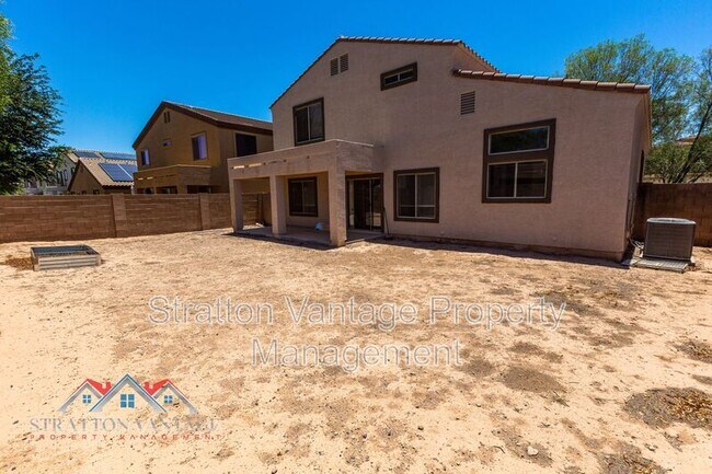 Building Photo - 2234 W Pima Ave