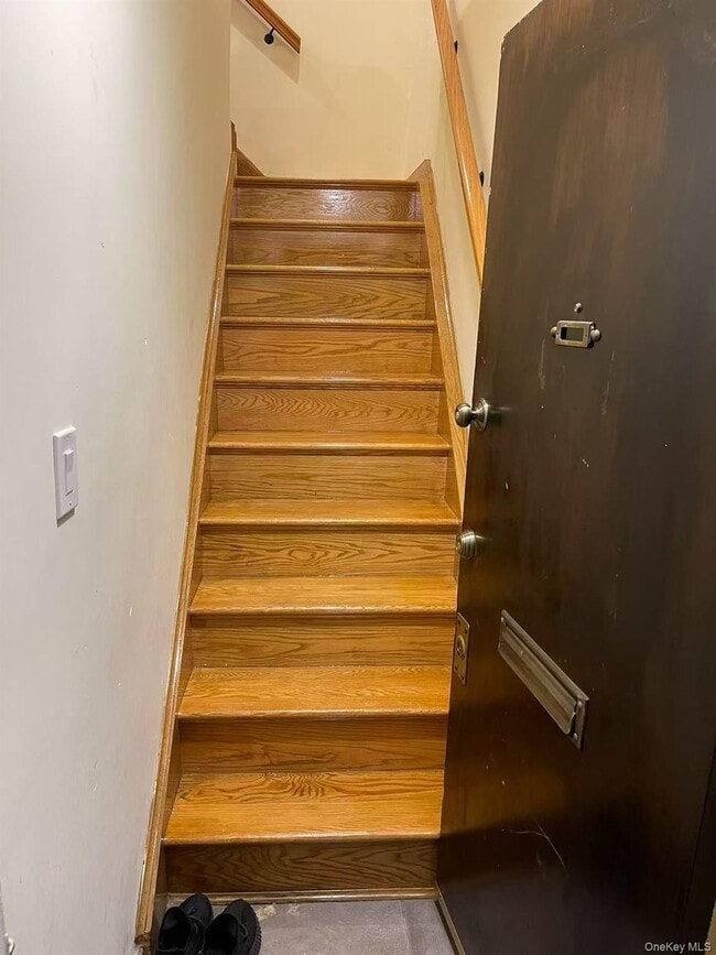 Building Photo - 136-45 Jewel Ave