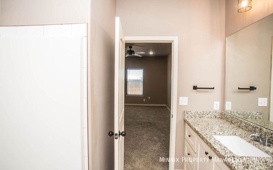 Building Photo - 1503 Avenue O