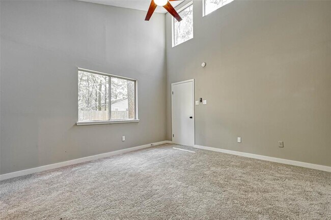 Building Photo - 12 Field Flower Ct