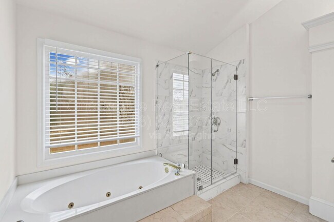 Building Photo - 7230 Cloverhurst Ct