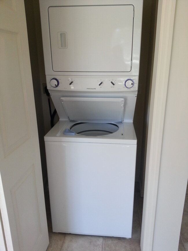 comes with stackable washer/dryer - 400 East 8th Street