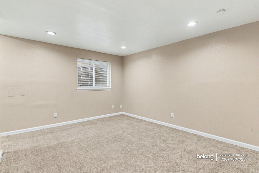 Building Photo - 16495 E 17th Pl