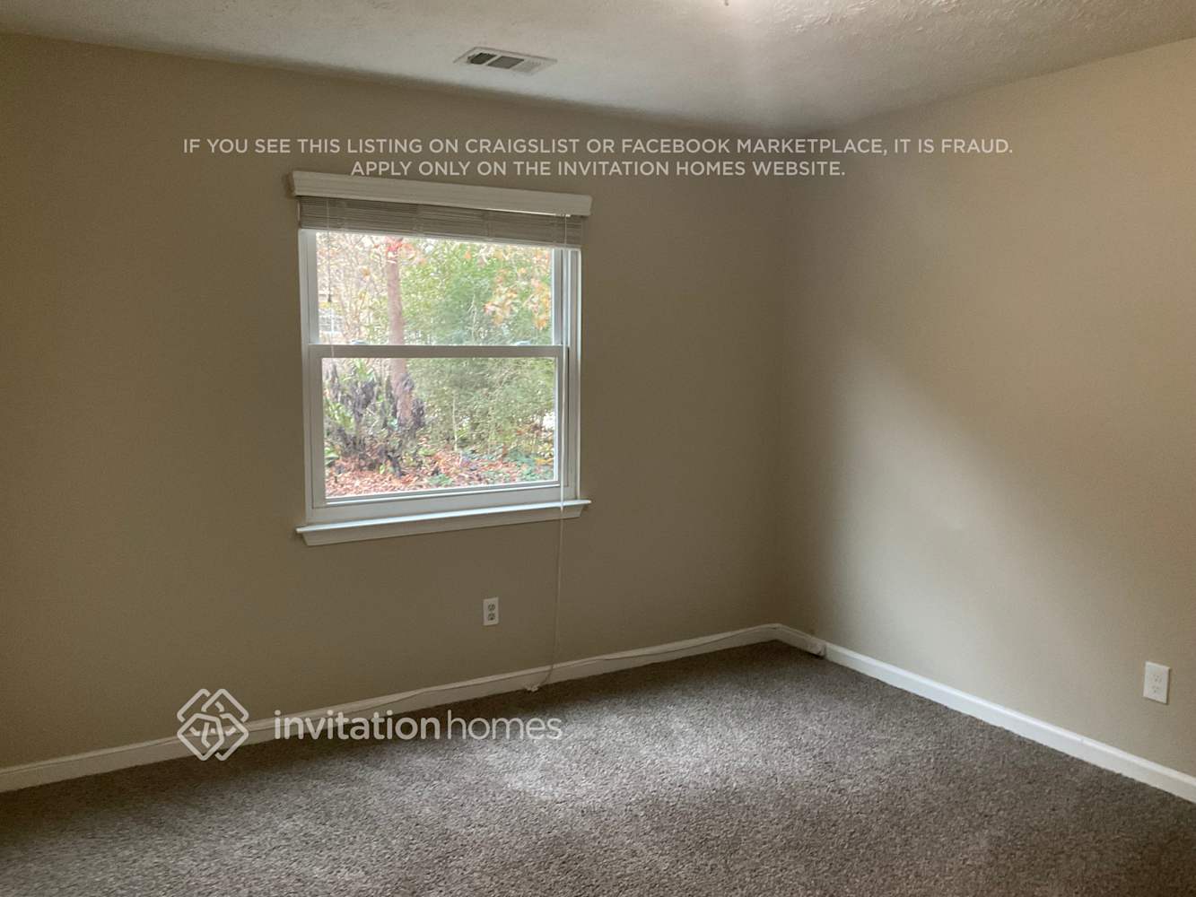 Building Photo - 1570 Canberra Dr