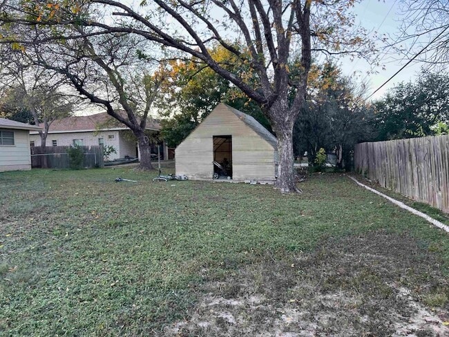 Building Photo - 125 Joe Rice Dr
