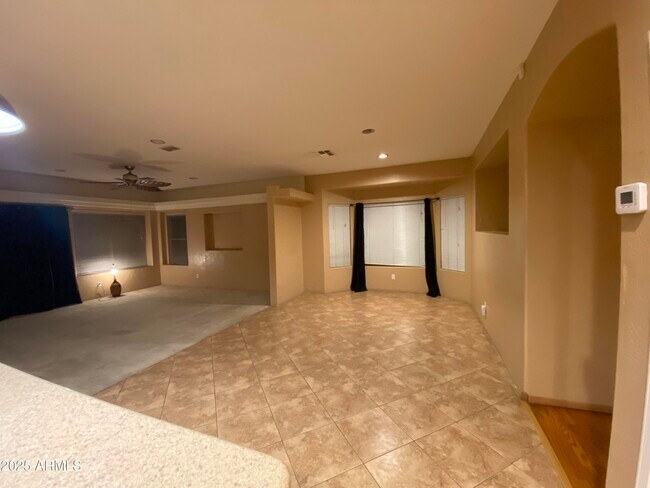 Building Photo - 3376 N 130th Ave