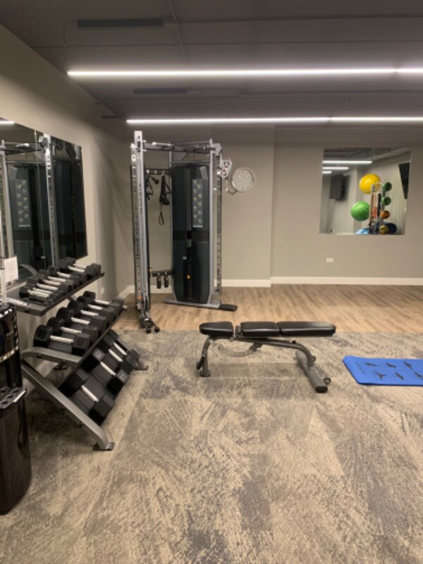 Building Photo - 2 Itasca Place