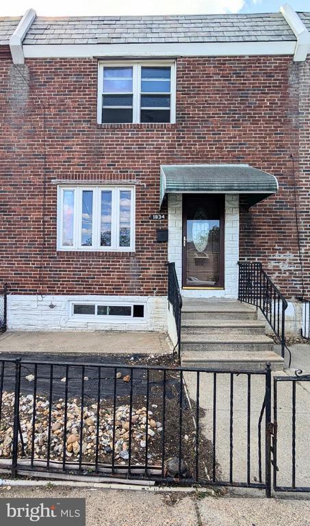 Building Photo - 1834 S 28th St
